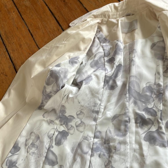 Light Jacket - Picture 3 of 3